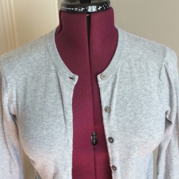 Gap Gray cardigan - Picture 2 of 4